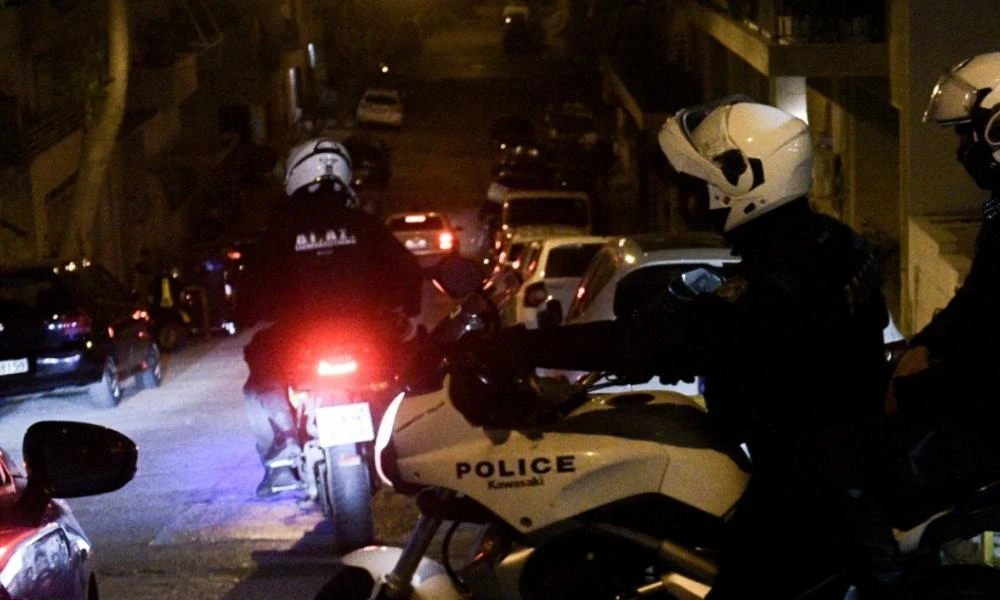 Έγκλημα στα Εξάρχεια: Καταγγελία σε βάρος του δράστη της δολοφονίας για ενδοοικογενειακή βία είχε κάνει ο πατέρας του
